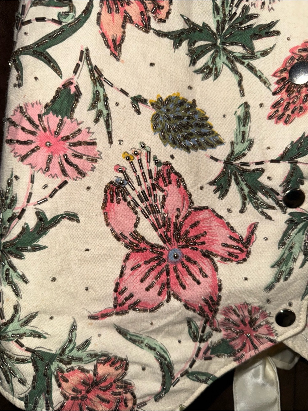 Floral Linen Blend V-Neck Vest in Cream and Pink - Picture 3 of 5